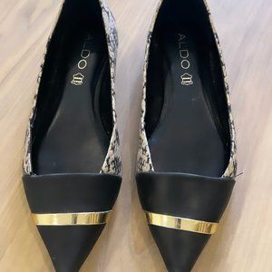 POINTED TOE SNAKESKIN FLATS FROM ALDO